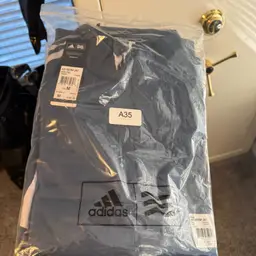 Adidas Quarter Zip Medium