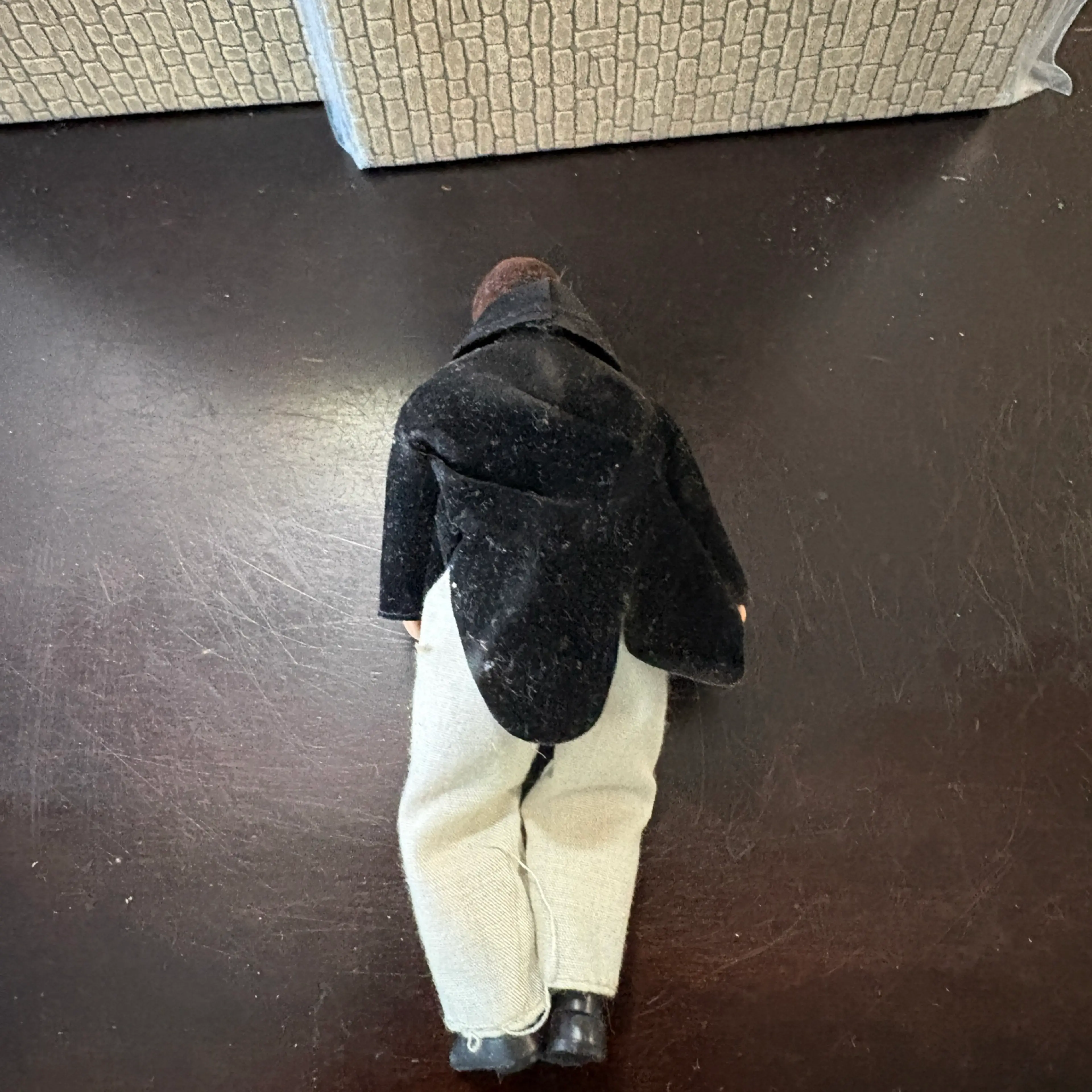 Image 3 of 4