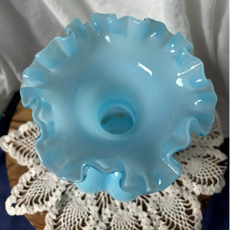 💐FENTON FRENZY💐Fenton Blue Glass Double Crimped Melon Vase 1950s 