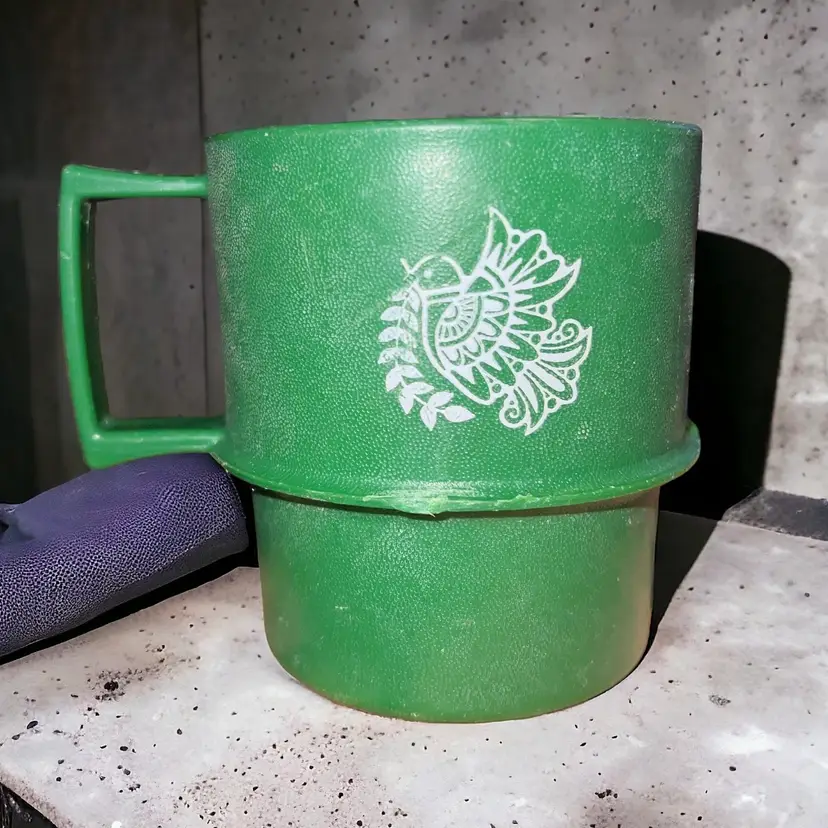 Retro TUPPERWARE VTG Stackable Mug Cup 1970s Green 1312-5 Holiday Handle