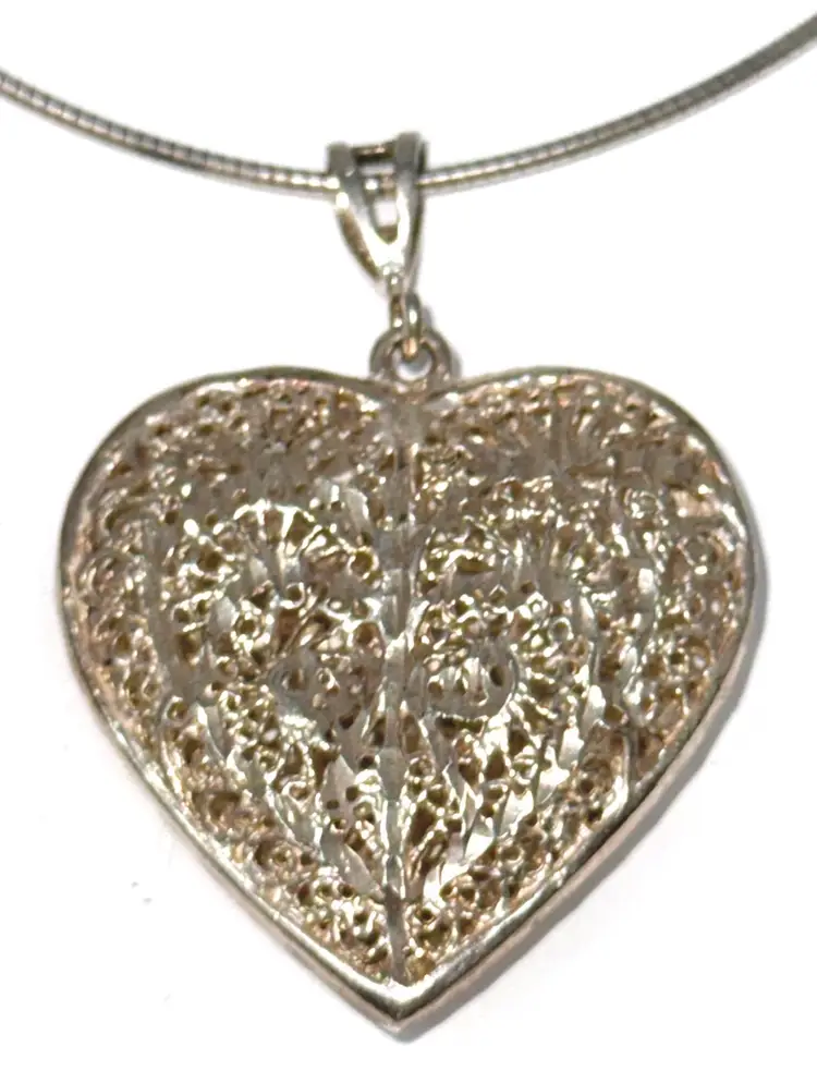 Sterling silver 925 Filagree heart with 16” chain necklace