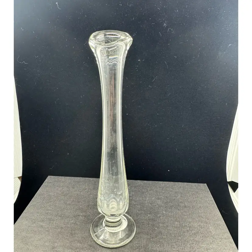 Clear 8” Swung Vase, Glows!