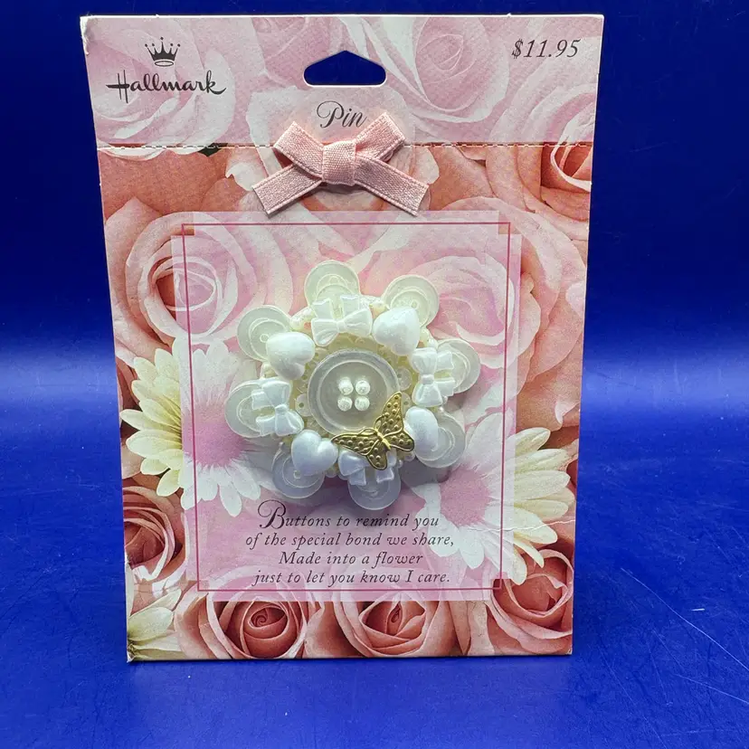 Hallmark NOS Button Flower Brooch