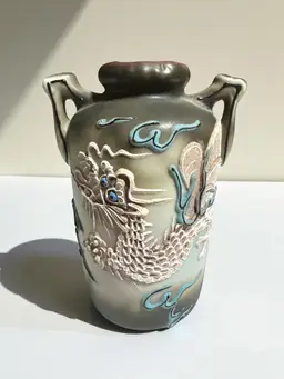 Vintage ceramic dragon wear double handles Moriage 5.25" X 3.5" Vase