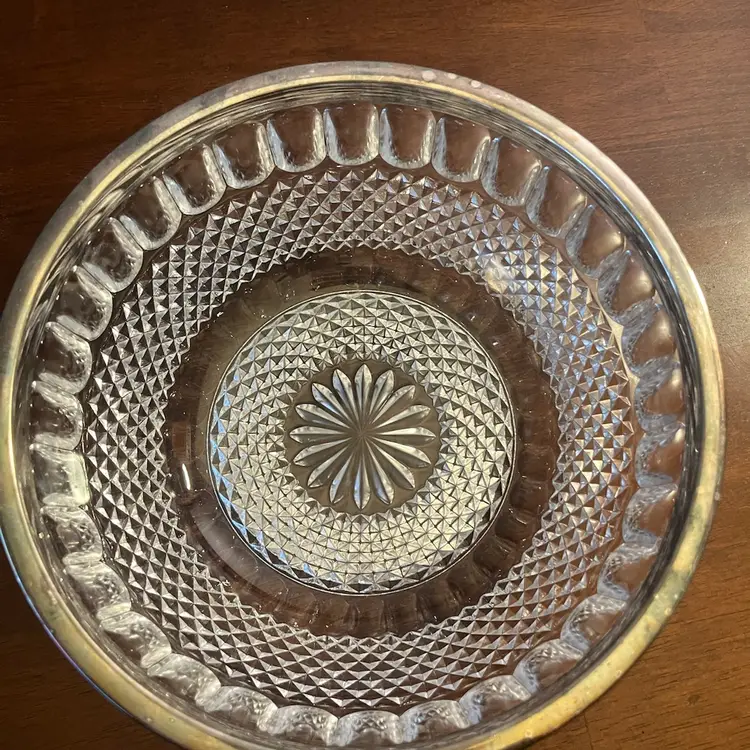 Silver Plated Rim Glass Bowl 8 Inches
Circa 1950 to 1970s