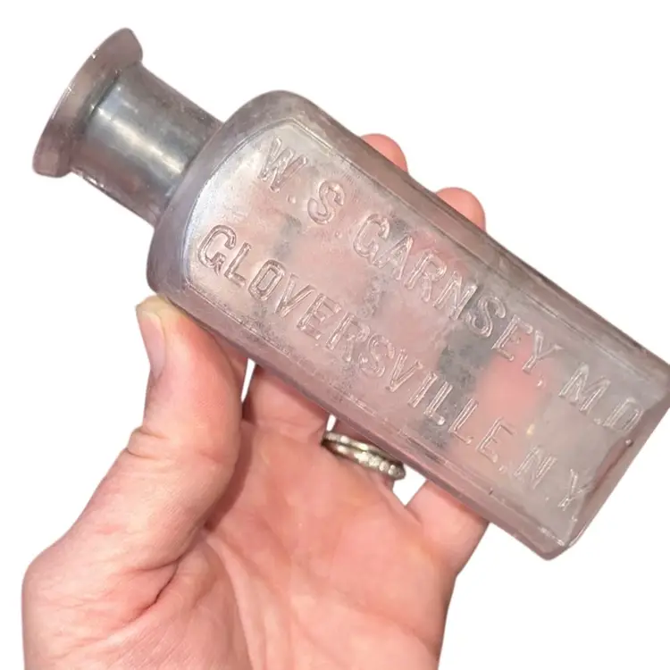 Antique Glass medicine bottle from Gloversville New York, manufactured for a doctor named W.S. Carnsey
