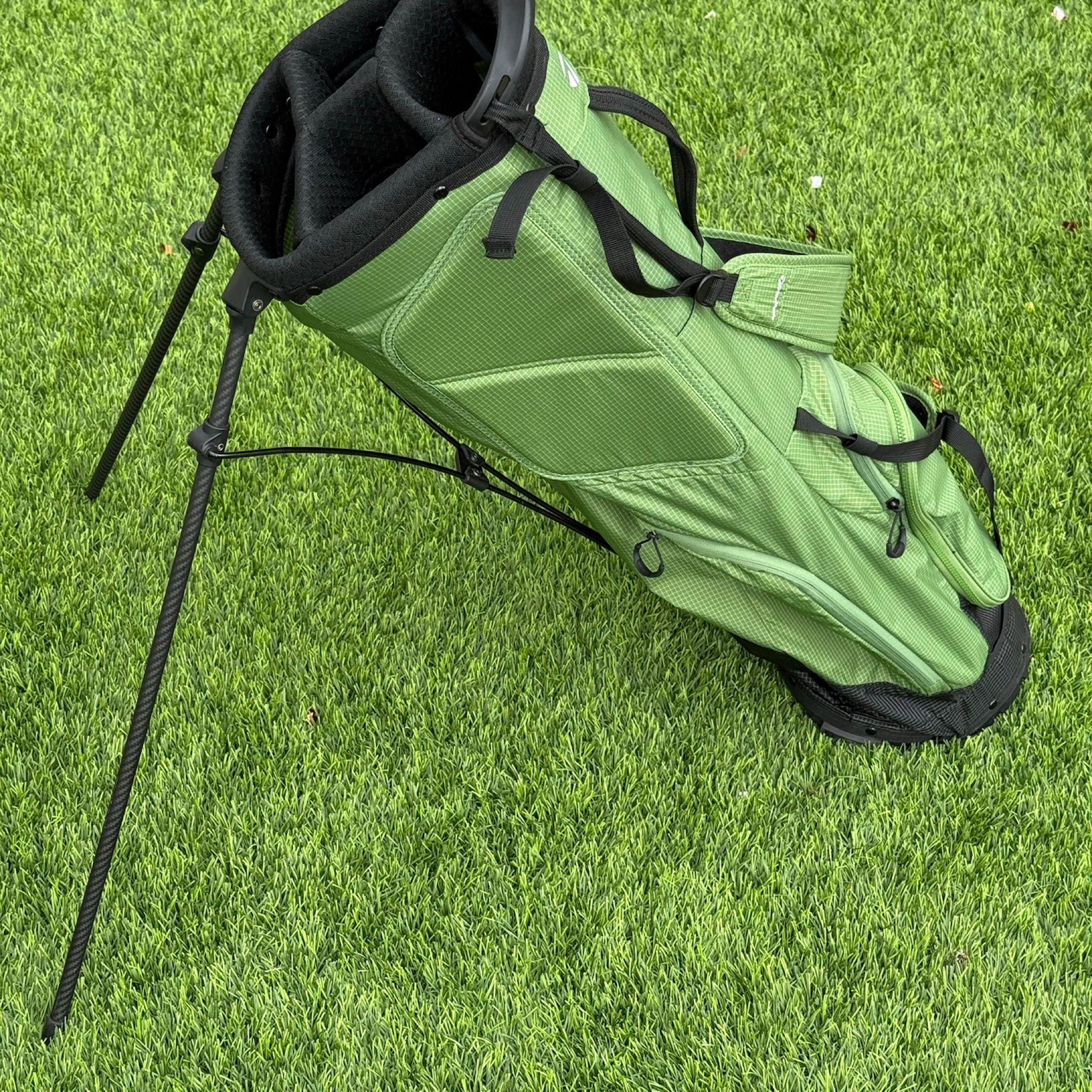 Stacked Golf · TaylorMade FlexTech SuperLite Stand Bag | Green | 4