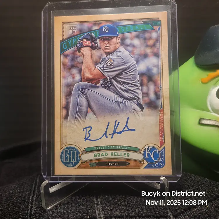 2019 Topps Gypsy Queen Auto - Brad Keller Kansas City Royals