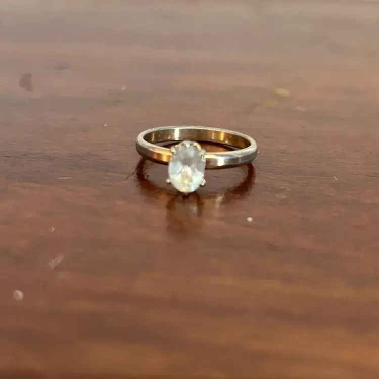 Lot Of 5 Vintage April Birthstone Rings Sizes 7 & 8.5 Silver And Gold Tone