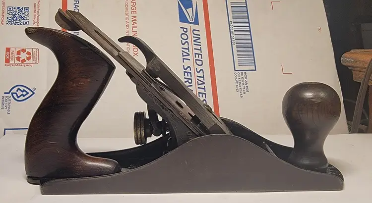 Stanley #4 Type11 Plane Smooth Sole Beautiful Rosewood Tote and Knob Tuned Sharp