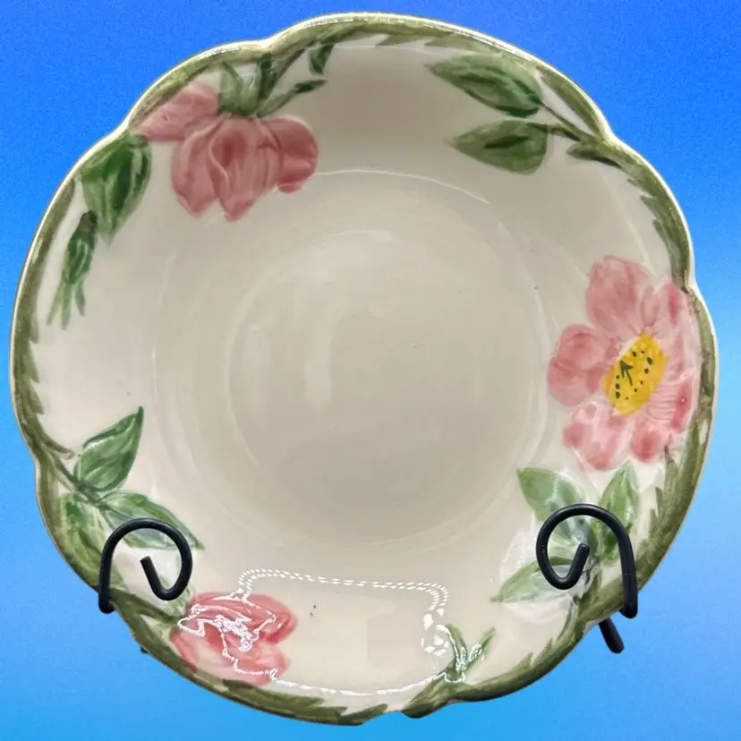 (4) Franciscan Desert Rose (USA California Back Stamp) Vintage Fruit/Sauce Bowls 1940-1947 Hand Pained, Vintage Excellent Condition No Chips Cracks Crazing Scratches.