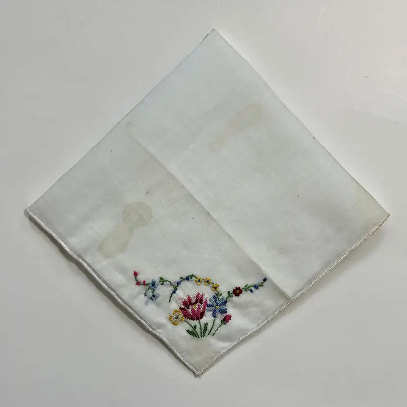 Embroidered Floral Bouquet Handkerchief Cottage Core Granny Vintage READ