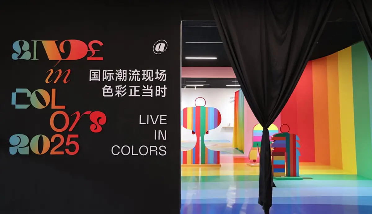 Live In Colors Exhibition