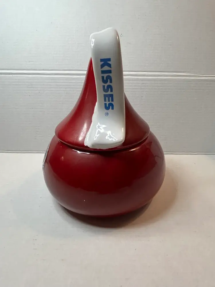 Hershey Kisses 2007 100th Anniversary Red Ceramic Candy Dish