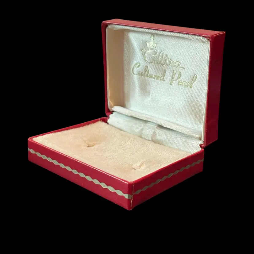 Cultra Cultured Pearl Earring Box