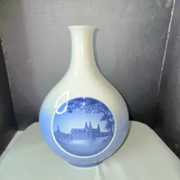 Bottle Royal Copenhagen Fredericksborg Castle Marked Danish