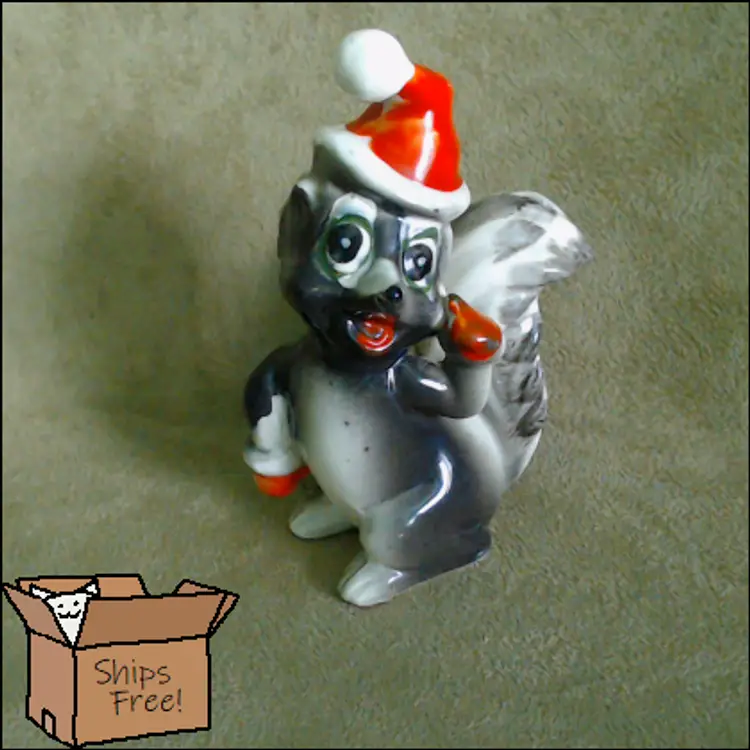 Vintage Santa Skunk Single Shaker | Kitschy Anthropomorphic Skunk Dressed For Christmas | 1960s Kreiss & Company Made in Japan