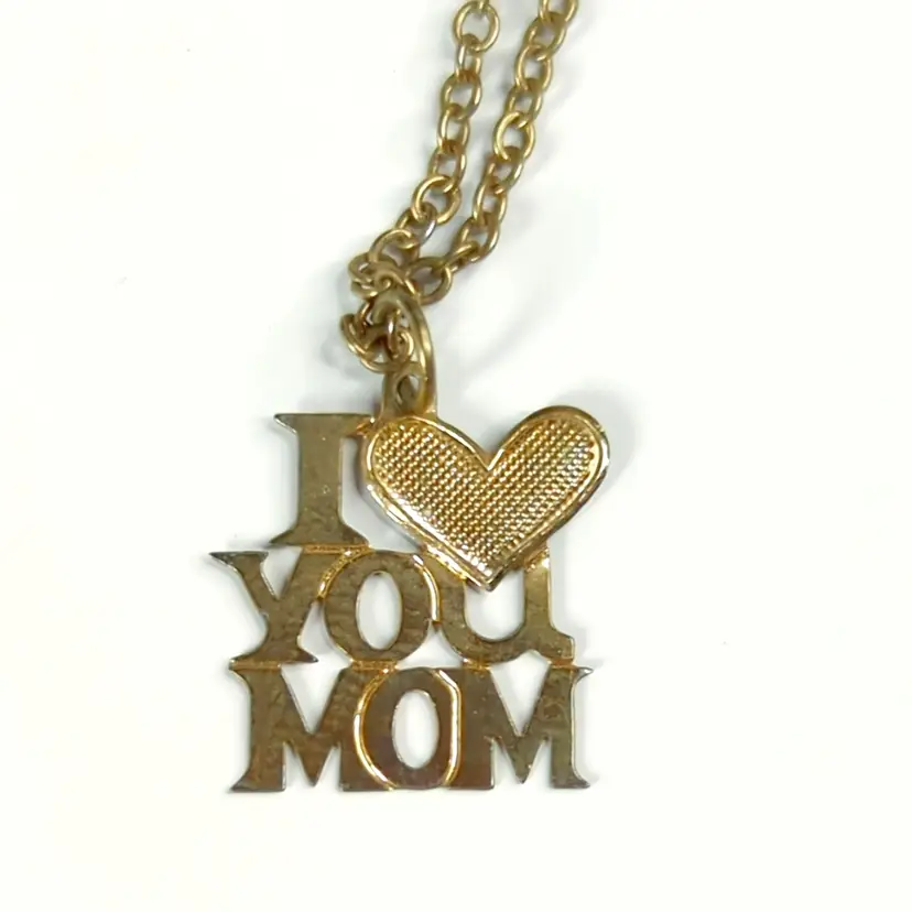 Vintage Gold-Tone "I Love You Mom" Pendant Necklace - 17.5 Inches