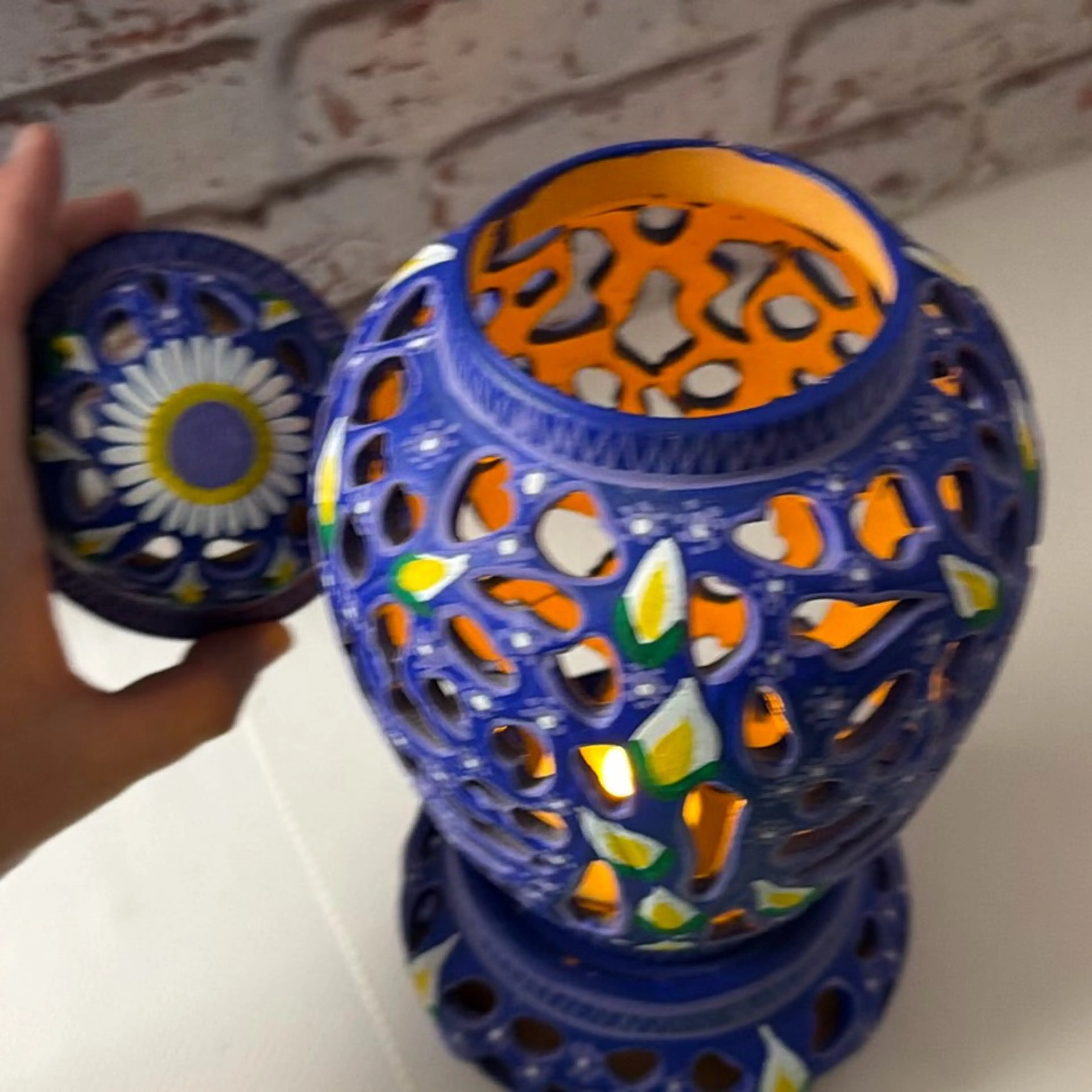 Image 2 of 20