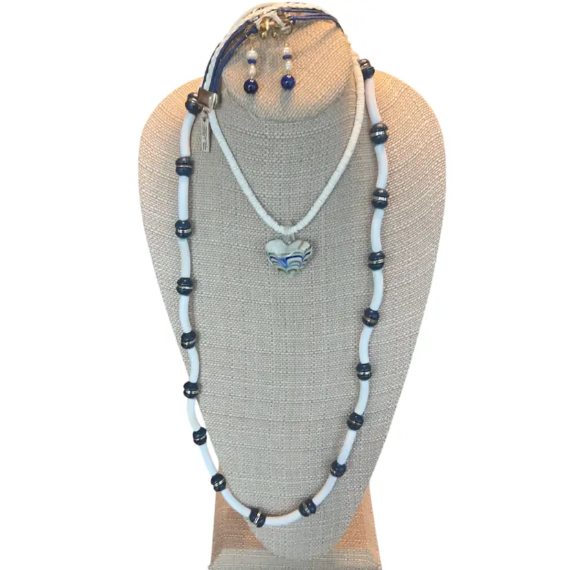 #12 - Ashley Bridget Blue And White Heart Art Glass Lot