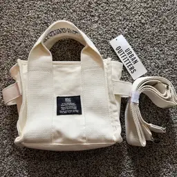 Urban Outfitters NWT Selena Tote