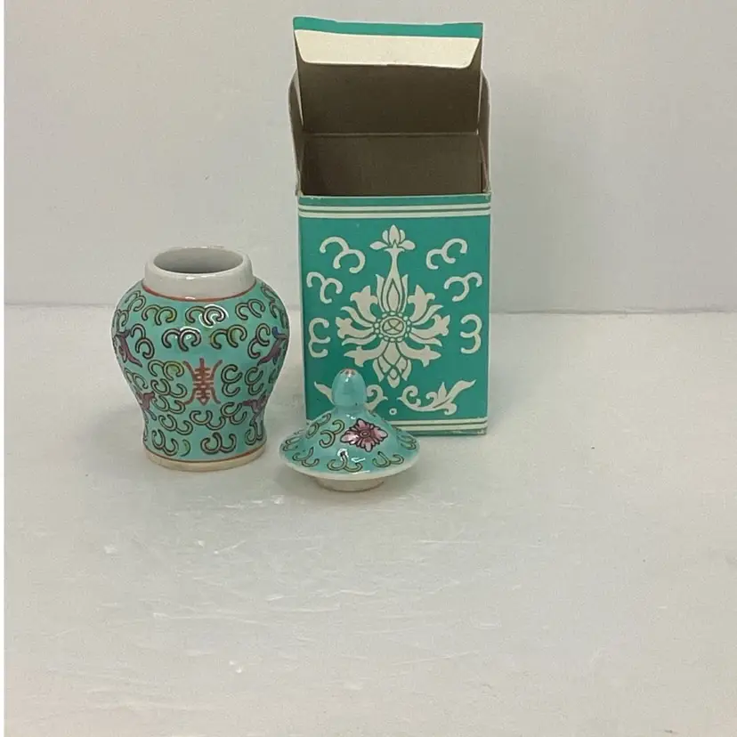Vintage Chinese Porcelain Ginger Jar In Original Box Lillian Vernon Exclusive Miniature