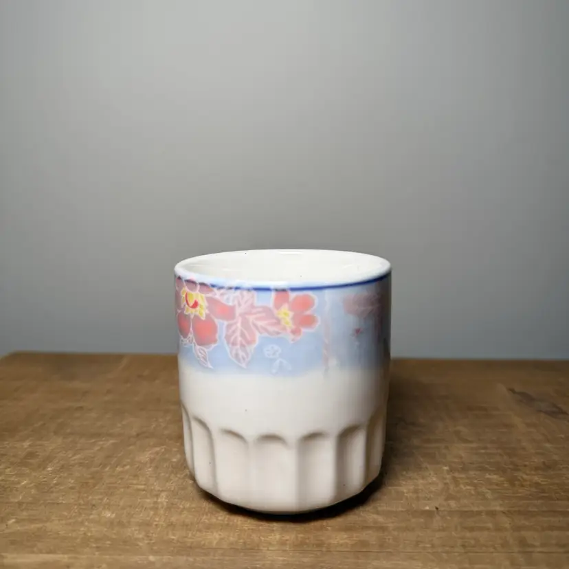 Japanese porcelain Yunomi tea cup