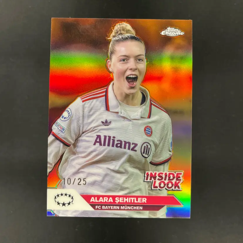 Alara Sehitler 2024/25 Topps Chrome UWCL Inside Look Orange /25 Bayern Soccer Card