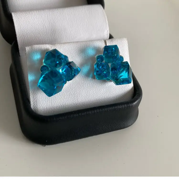 Stunning Aqua Blue Crystal Ice Cube Cluster Earrings