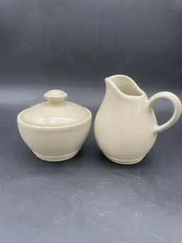Vintage Pfaltzgraff Ceramic Creamer & Lidded Sugar Bowl Set