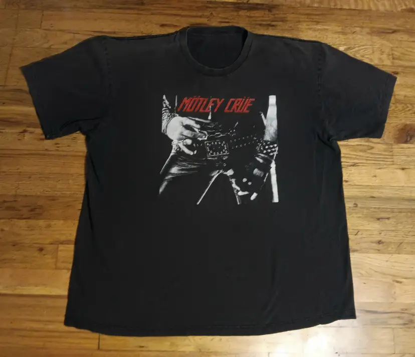 vintage Motley Crue t-shirt KISS Ratt iron maiden ozzy poison concert