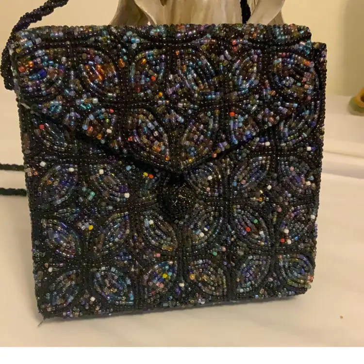 43. Beautiful 5” By 5” Beaded Purse Crossbody Shoulder Bag Evening Bag With 49” Beaded Strap With Velvet Lining