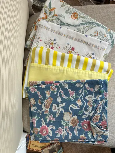 Books/fabric/pillowcases/scarves  $3 Starts 
