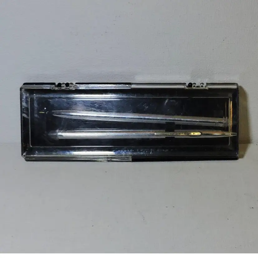 Vintage Auto-Magic Pens In Display Box Writing Instruments Office