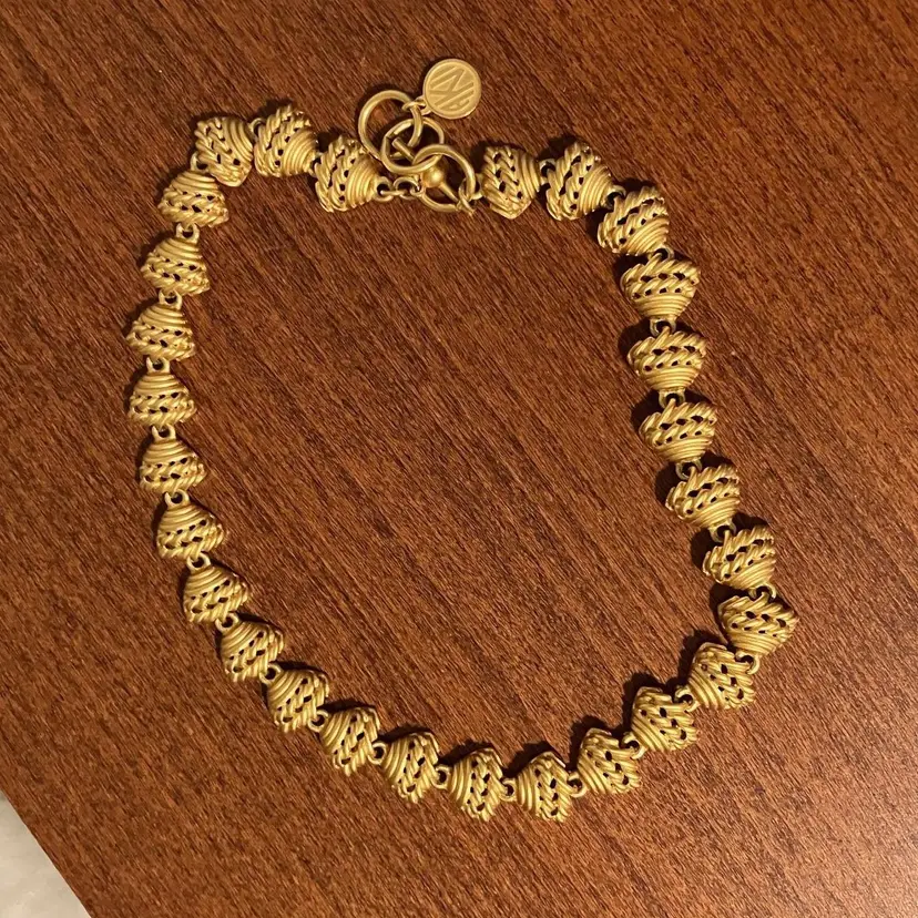 Vintage AKNI Gold colored Links necklace 7 1/2 inches