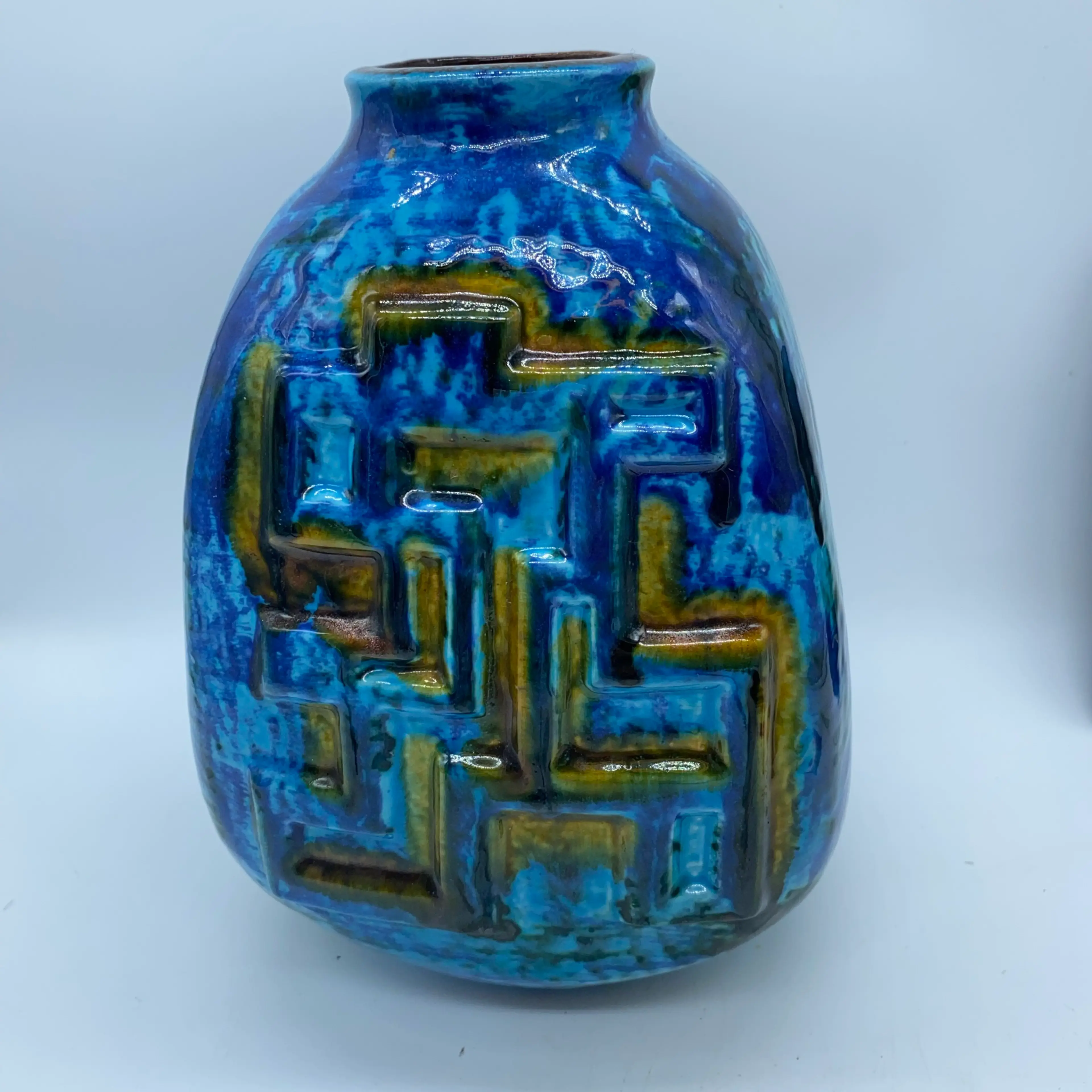 Image 1 of 6