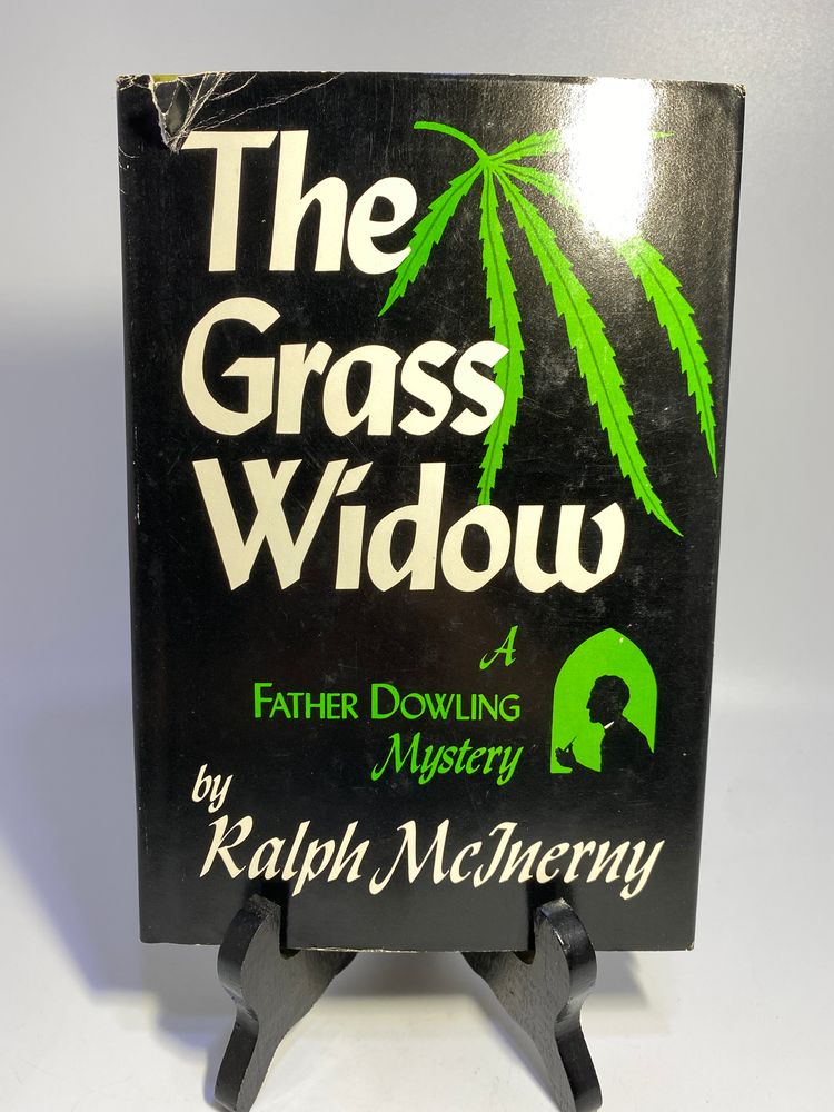 Vintage 'The Grass Widow' by Ralph McInerny Hardcover 1983