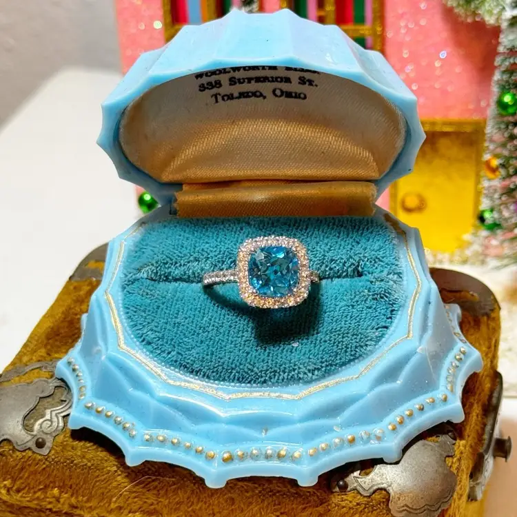 Sterling Silver Blue Topaz & White Topaz Ring
Size 8.5