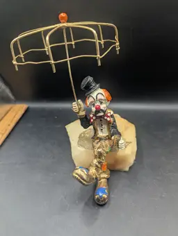 Vintage 82 Ron Lee Clown Figurine “Rainy Day Blues” Hobo Joe Holding A Wire Umbrella.