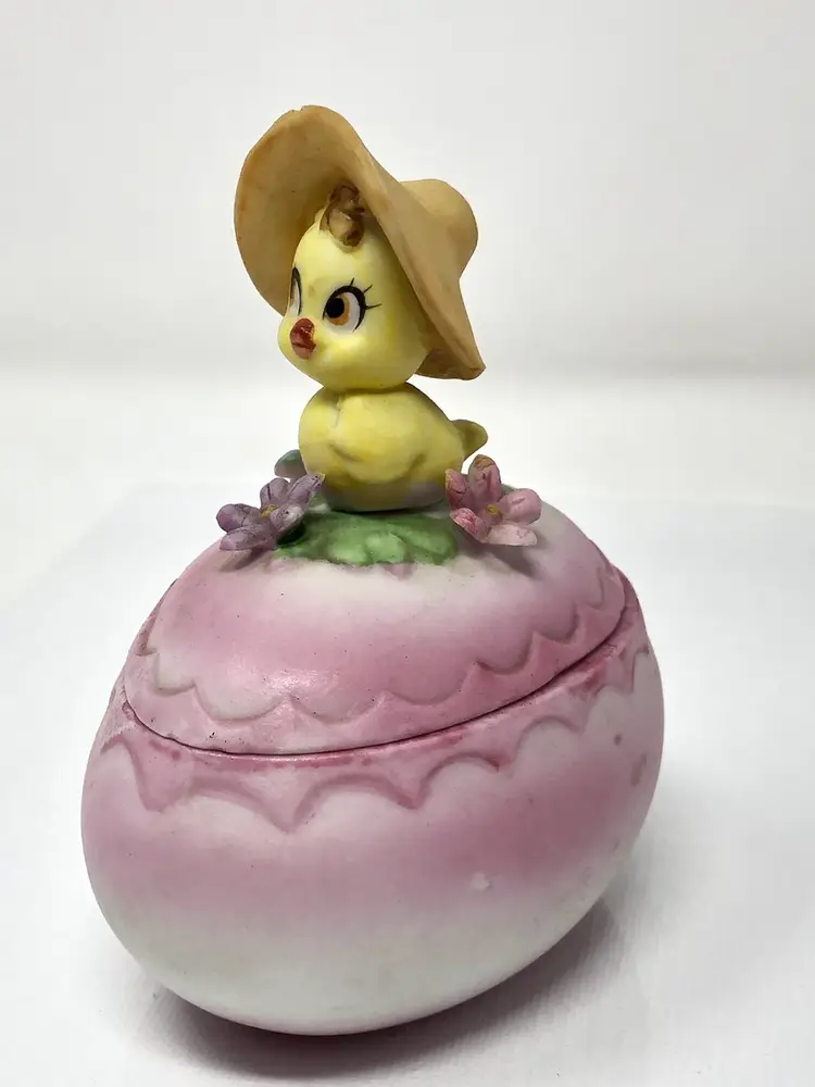 Lefton Spring Chick on an Egg Pink Porcelain Trinket Box
