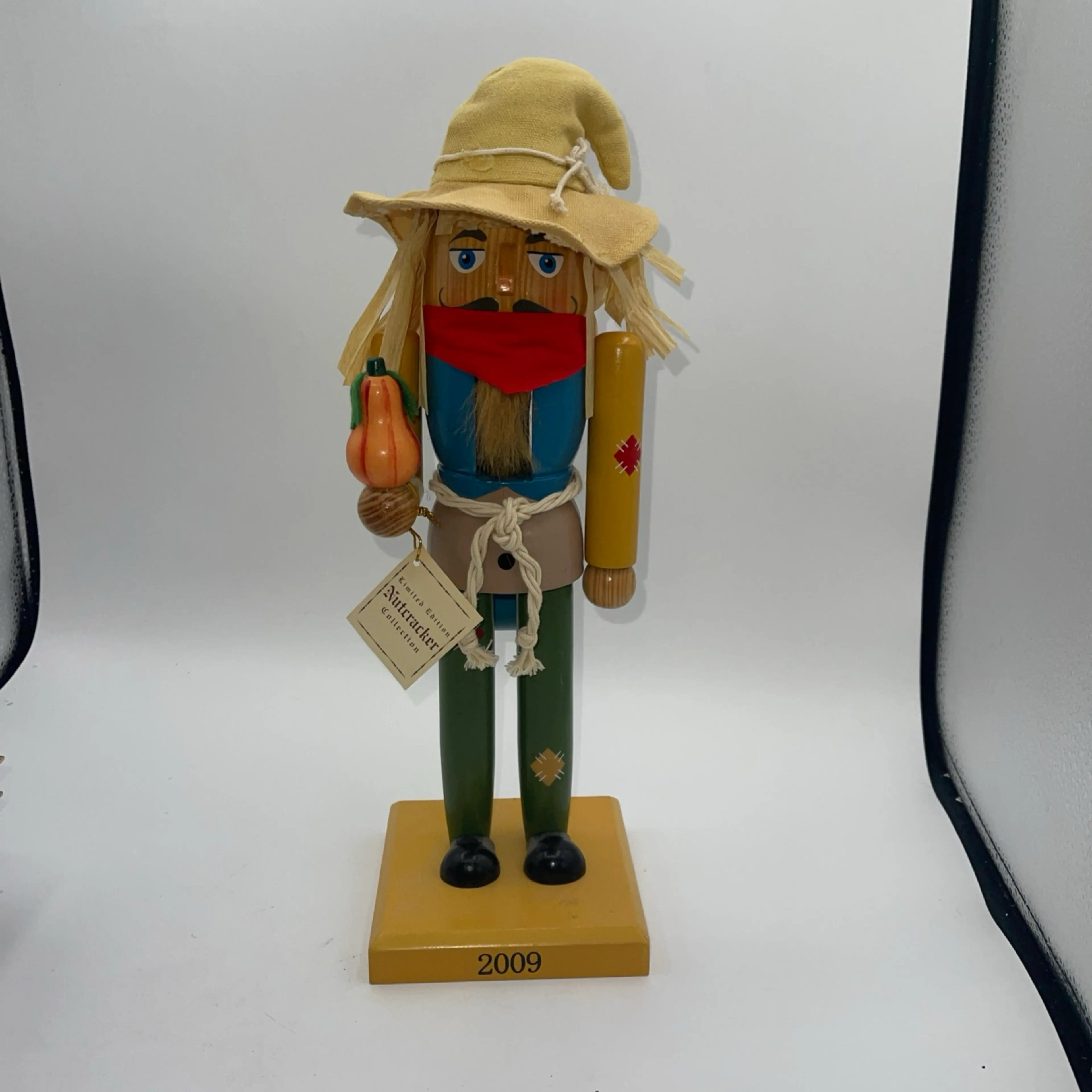 Image 2 of 7