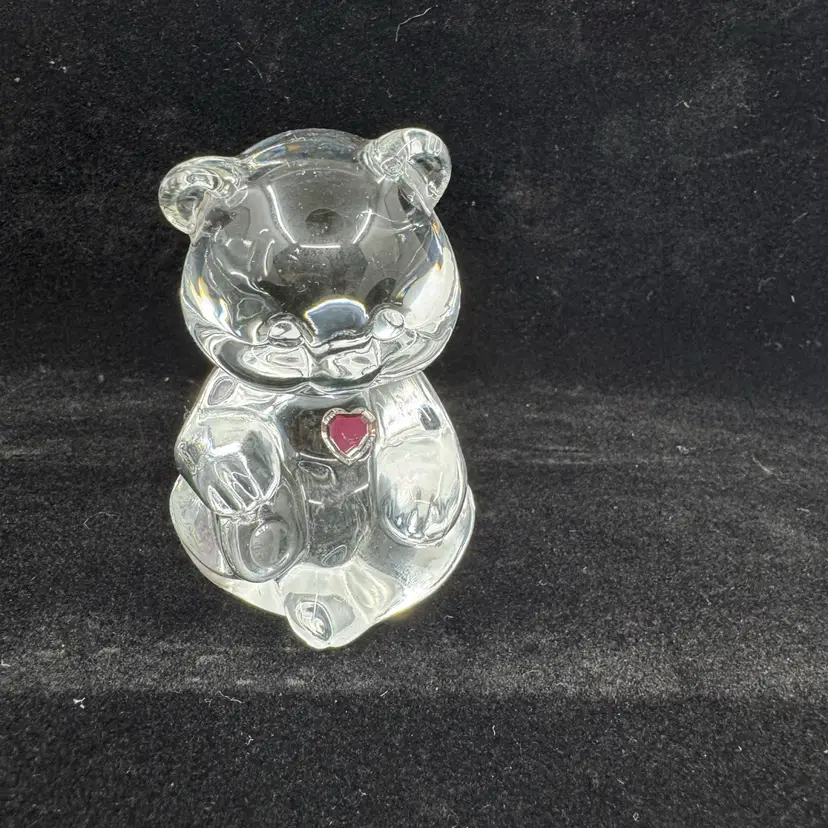 Fenton April Bear, Glowy