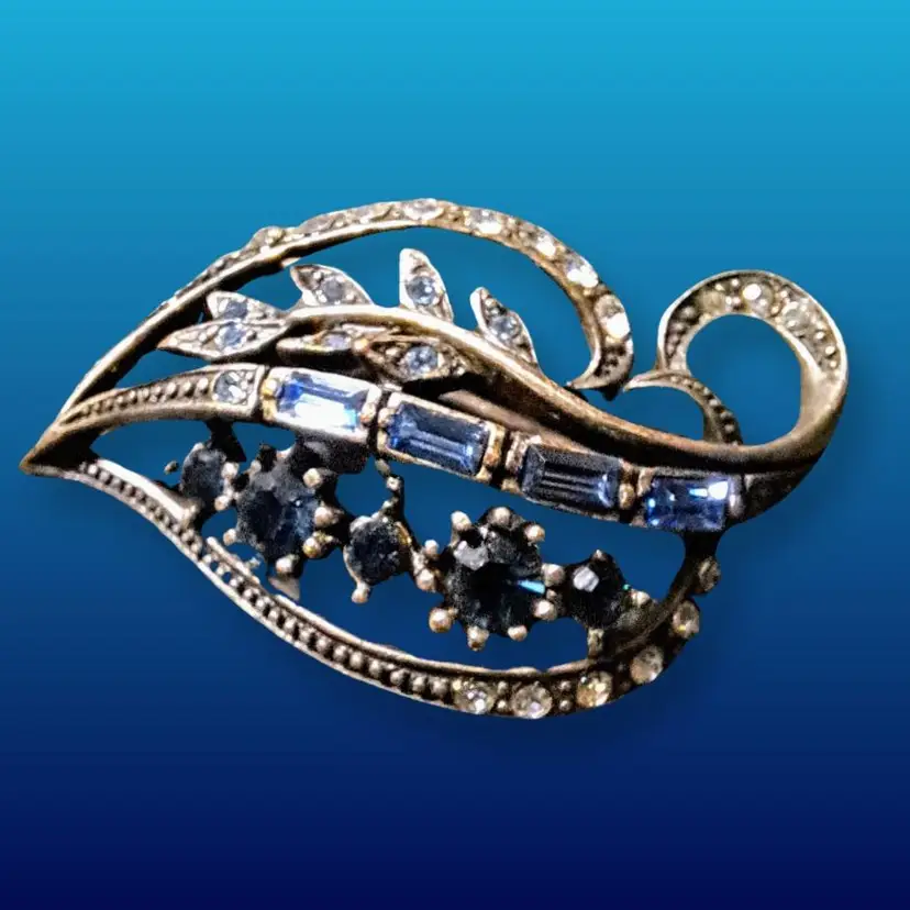 Hobe Blue Rhinestones Brooch Silver Tone Unsigned Vintage
