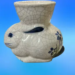 Dedham Pottery Bunnies Potters Shed Egg Cup Signed