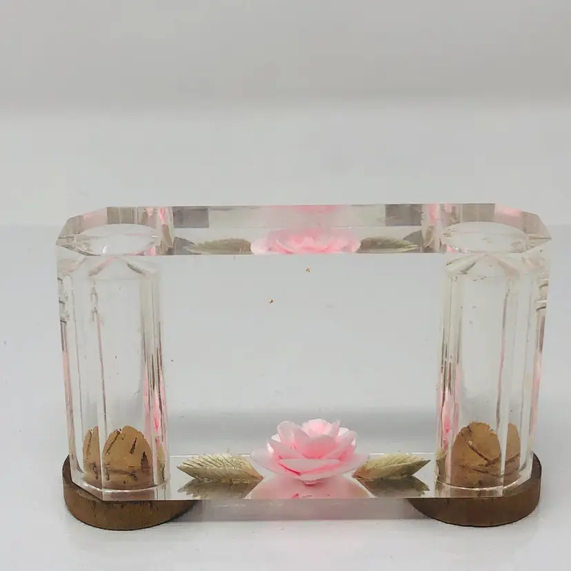 Jane Art Lucite Pink Rose Salt and Pepper Shaker2