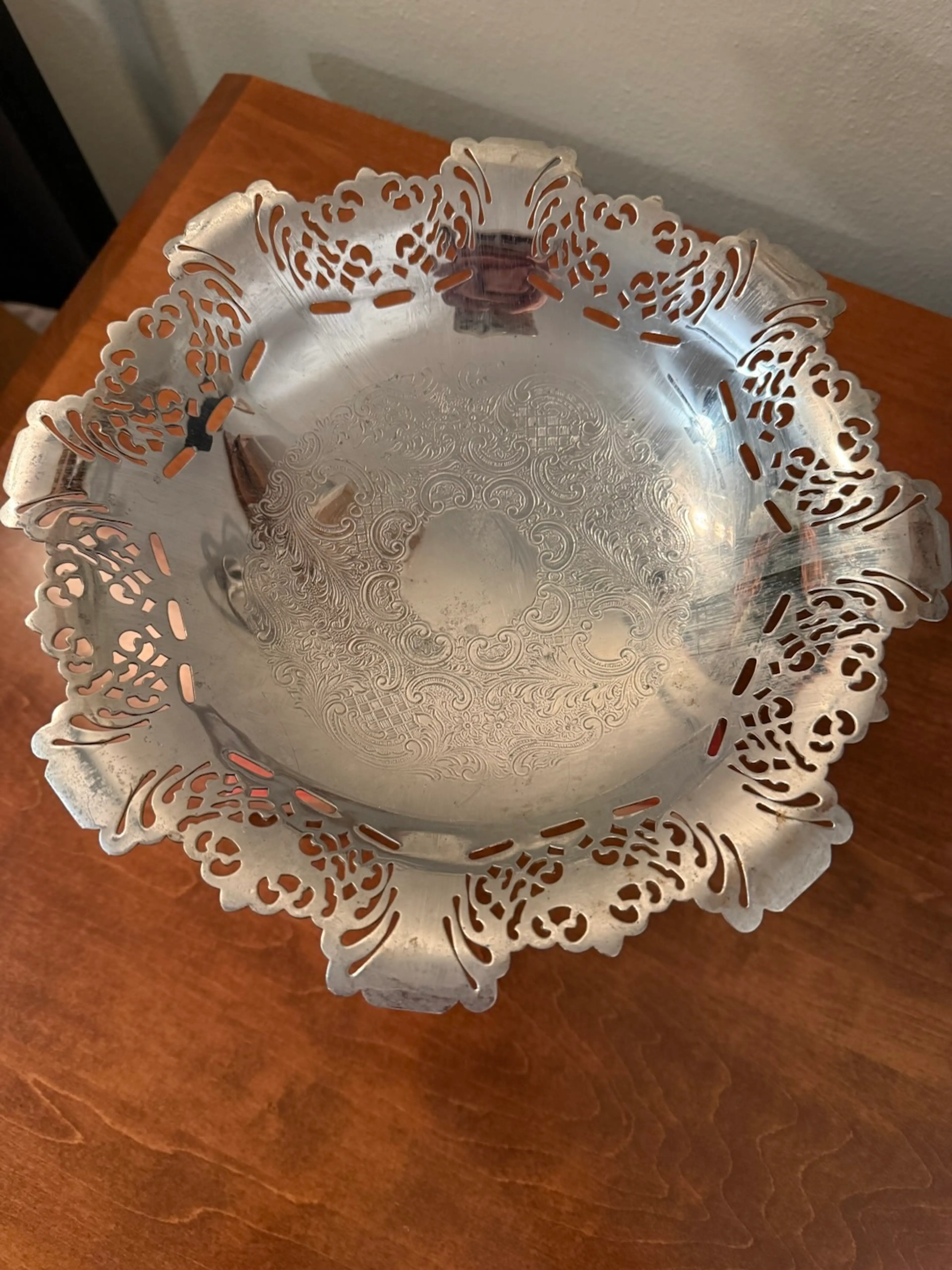 Image 2 of 6