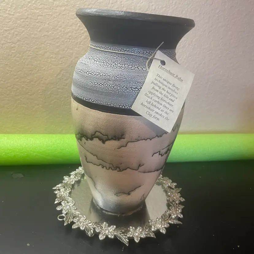 Exquisite Artist Signed Hand Made Horse Hair Raku 10” Vase From Art Studio In Florida