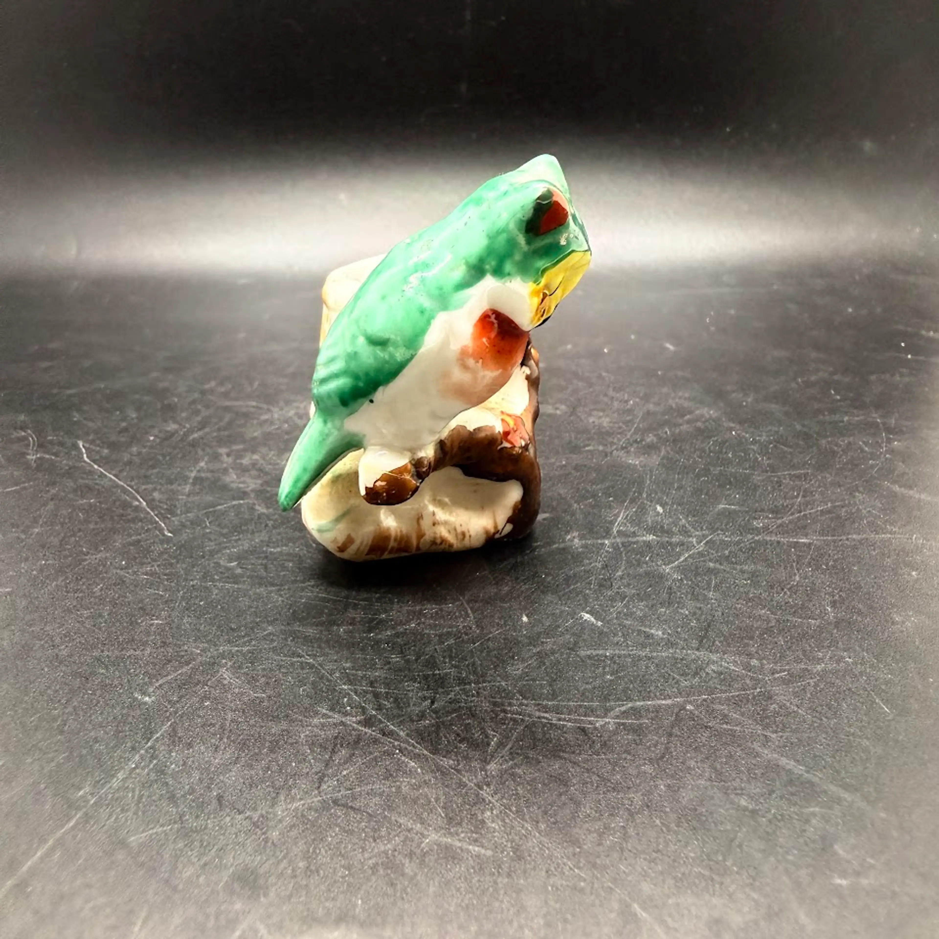 Image 4 of 16