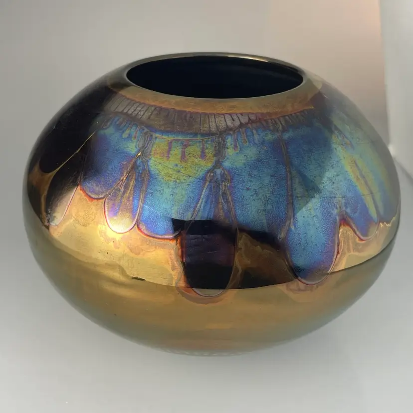 Bruce Fairman Studio Pottery Round Squat Vase Iridescent Copper Glaze 2001 Vintage 4.5x6.5"