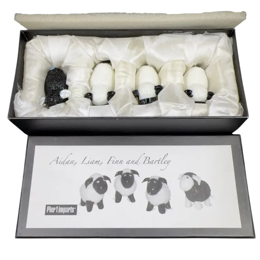 Glass Figurine, Sheep W/Box. Aidan,Liam,Finn,Bartley. Pier 1 Imports